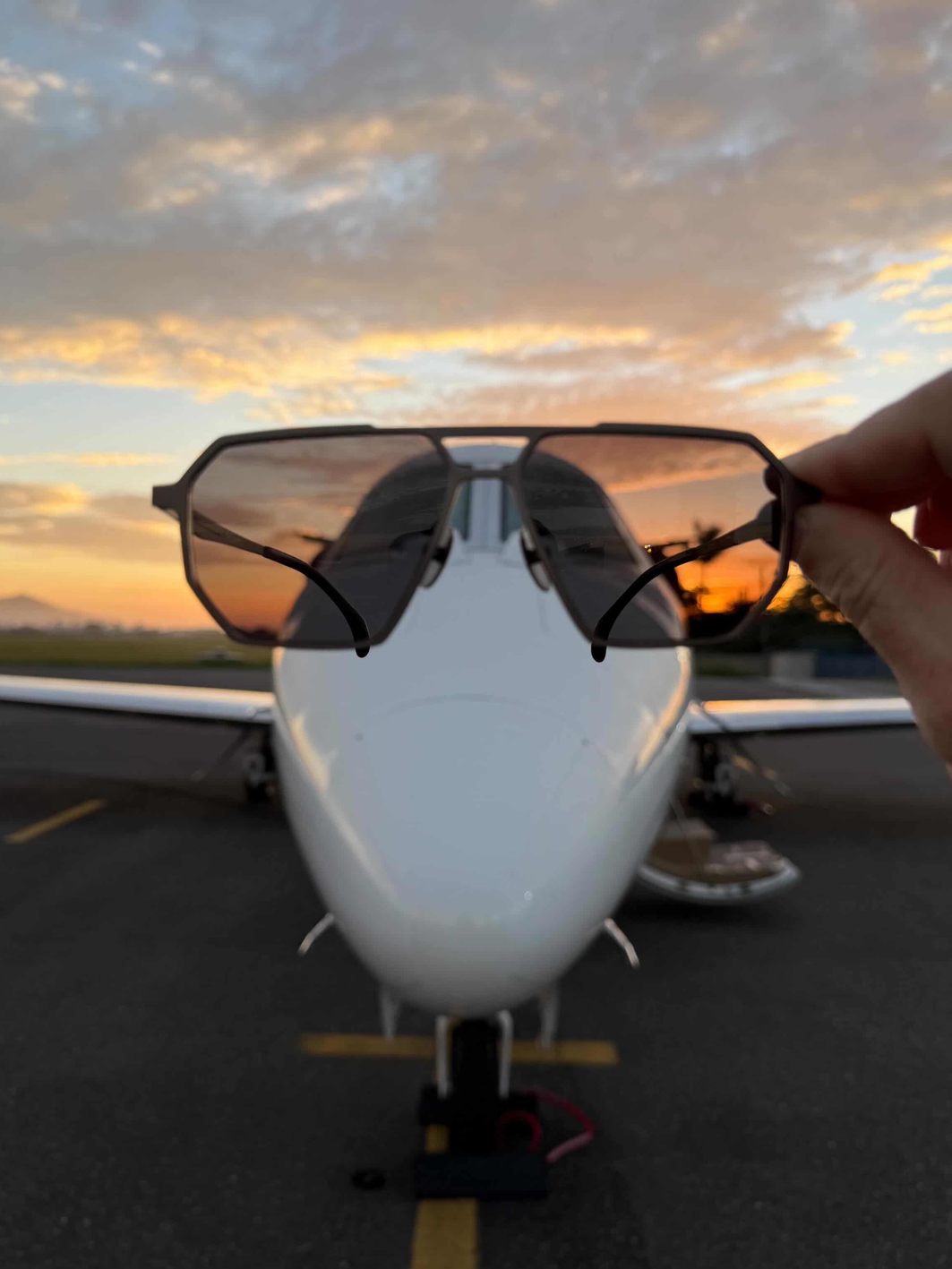 Aviation Sunglasses vs. Regular Sunglasses: Key Differences